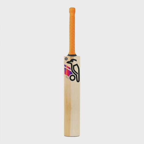 Kookaburra Aura Pro 2.0 cricket bat rotating from the front face to the edge, revealing the Kookaburra wordmark